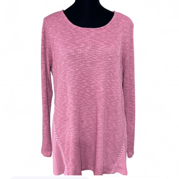Style & Co. Tops - STYLE & CO Pink Textured Long Sleeve Tunic With Cut Out Detail L Exellent Cond